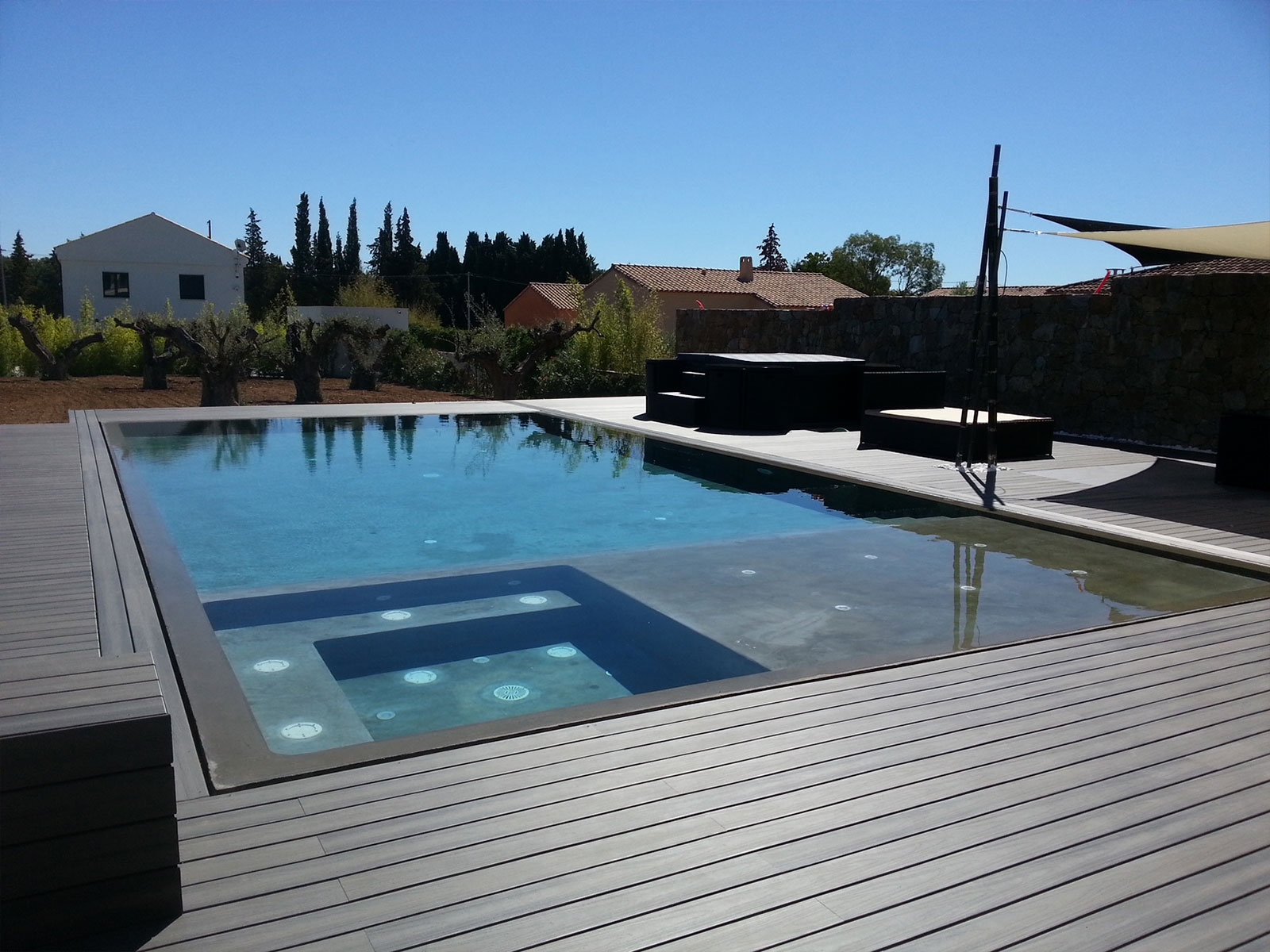 Constructeur piscine béton