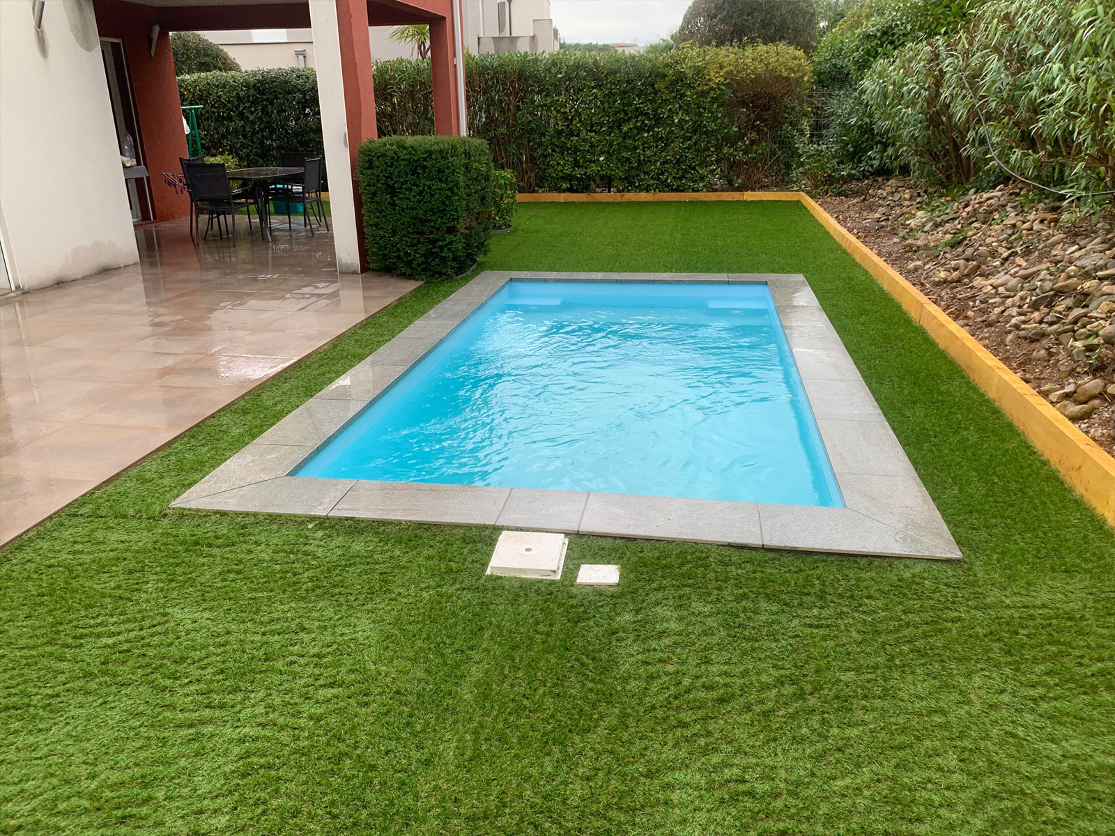 Installateur de Piscine Coque Polyester dans l'Hérault