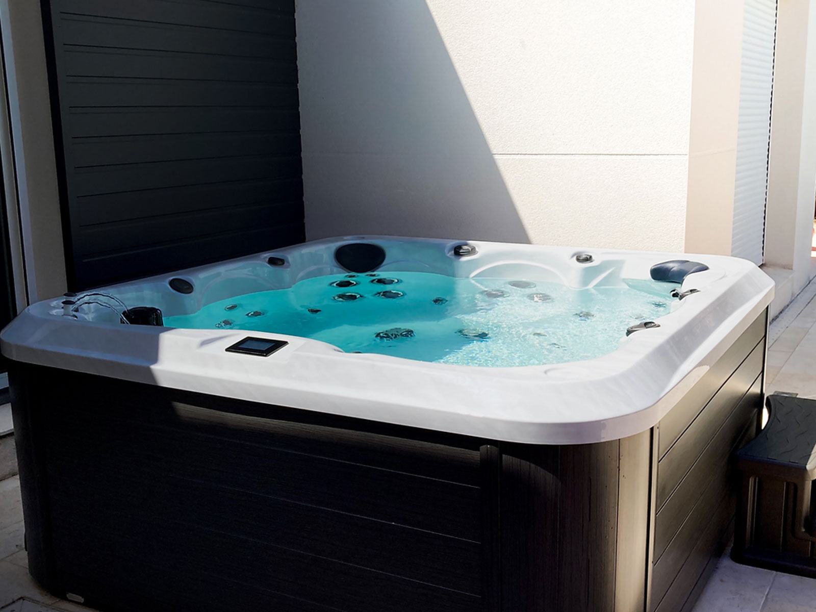 Spas et jacuzzis pour terrasse et jardin