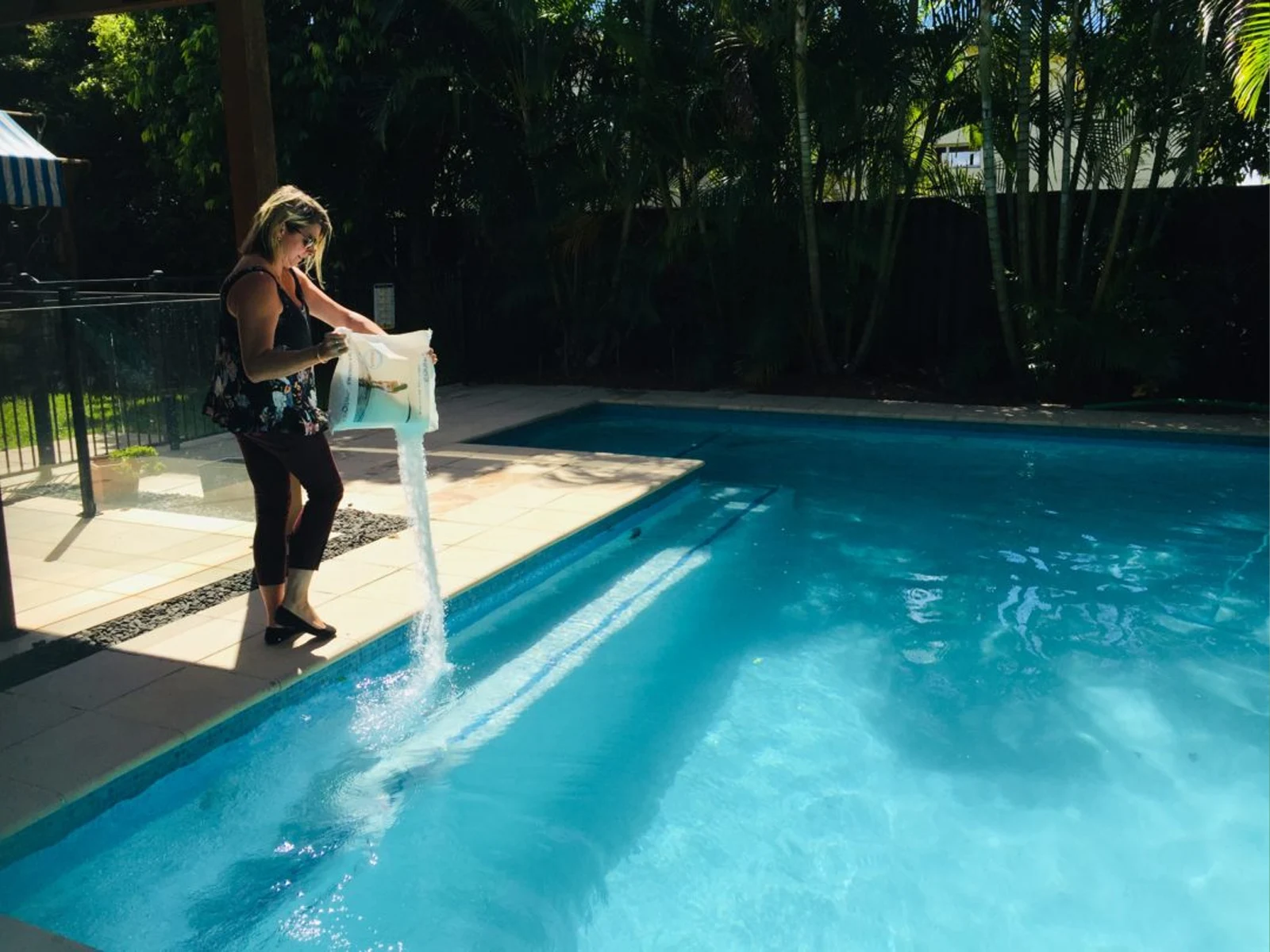 Entretien piscine au sel dans l’Hérault guide pratique